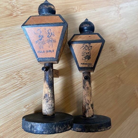 Vintage Wood Salt & Pepper Shakers - Light Posts, Maracas, & Barrels - Picture 5 of 16